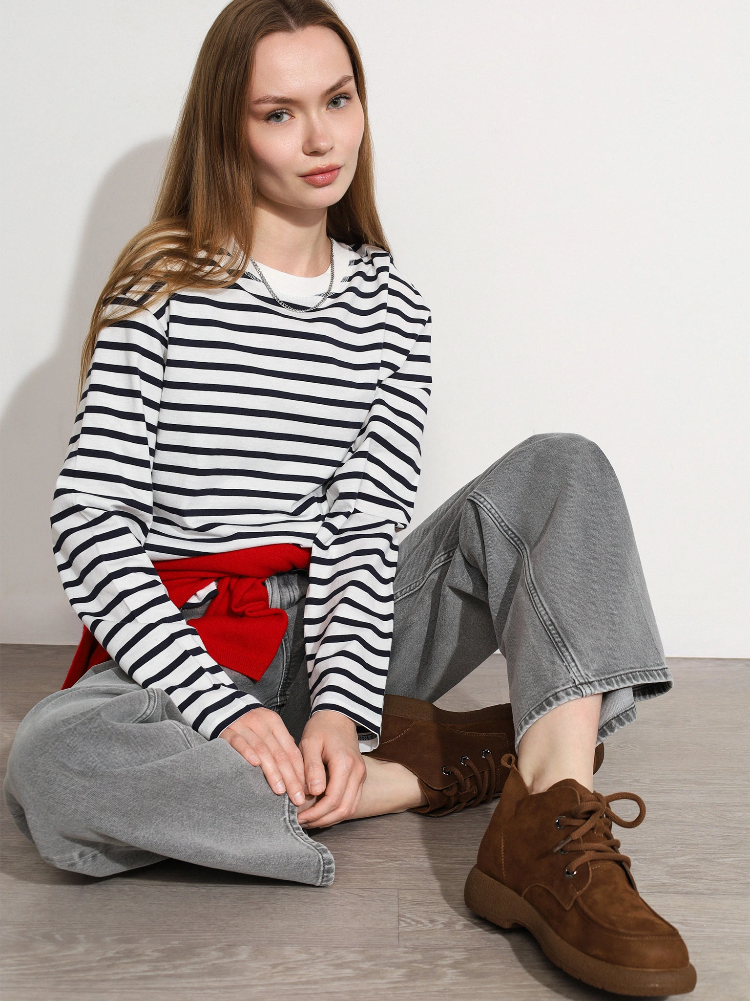 Футболка белого цвета в полоску из хлопка